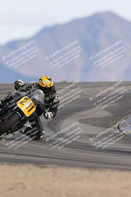 media/Nov-16-2025-Race Pace (Sun) [[8c5fa54630]]/Verified Riders/8-Turn 12 (120pm)/